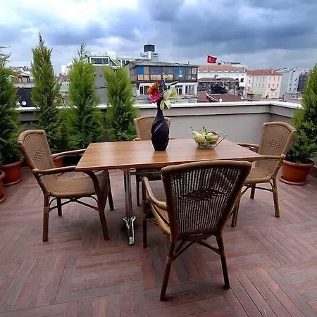 Hotel Pera Line Cihangir 3*