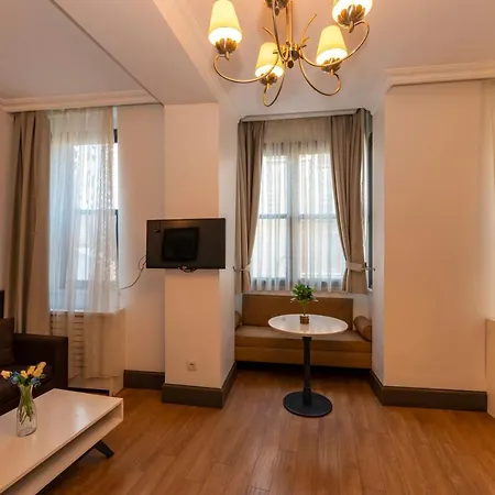 Szálloda Pera Line Cihangir 3*