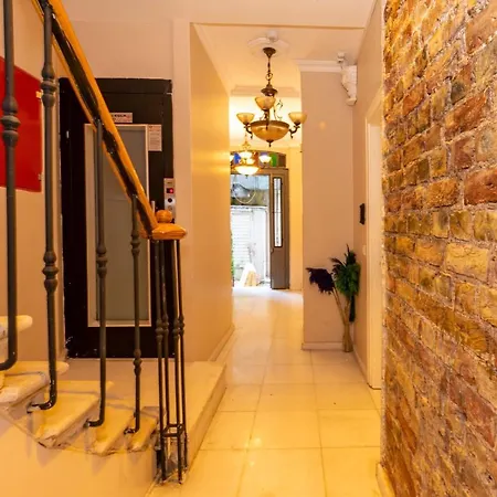 Szálloda Pera Line Cihangir