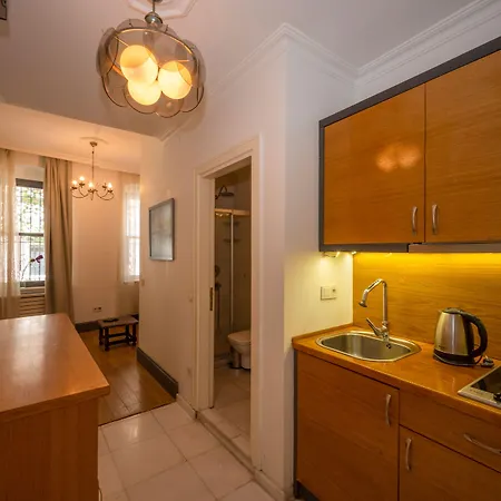 Pera Line Cihangir Szálloda