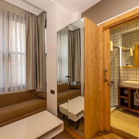 Hotel Pera Line Cihangir 3*
